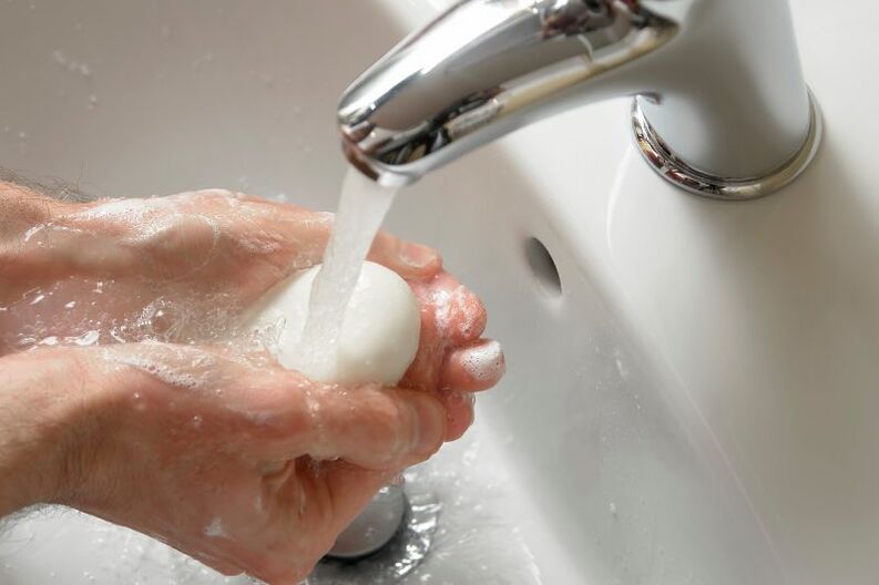 cuci tangan pakai sabun untuk mencegah cacingan